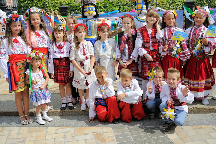 Парад вишиванок 2014