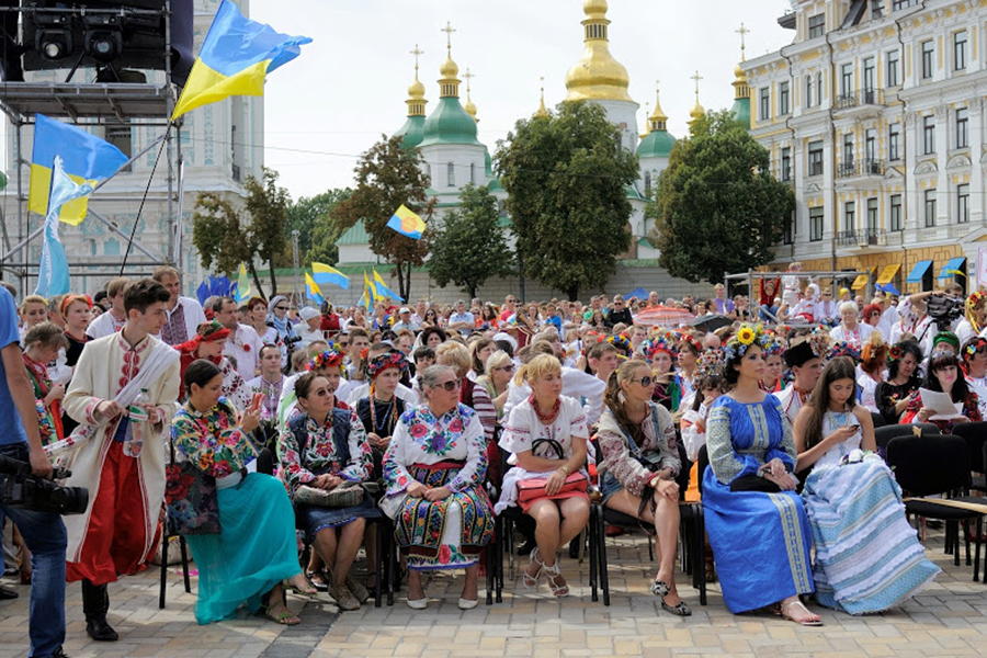 Парад вишиванок 2014